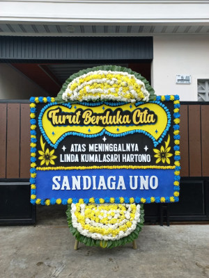 Papan Bunga Duka di Aek Parombunan