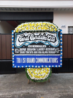 Papan Bunga Duka di Aek Parombunan